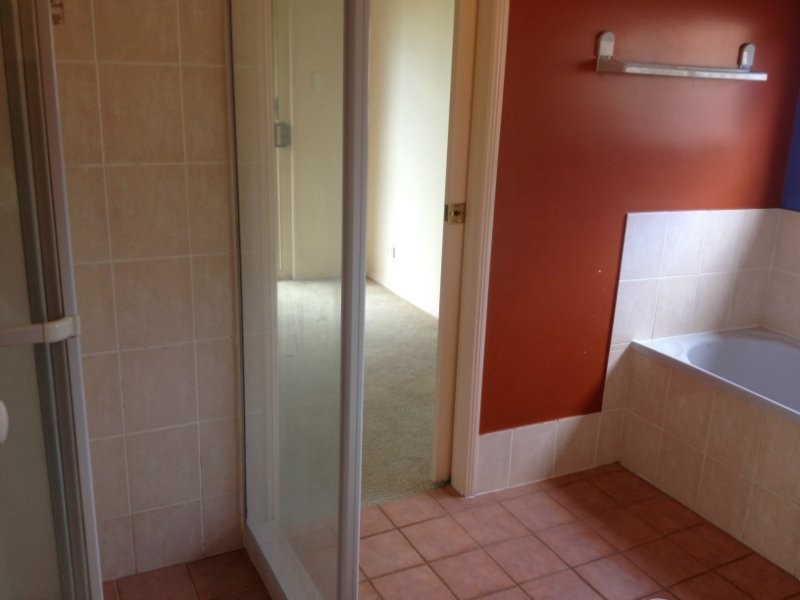 7 Woodley Avenue, Loganholme QLD 4129