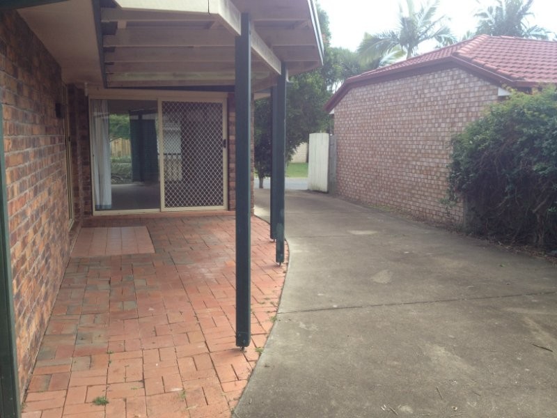 7 Woodley Avenue, Loganholme QLD 4129