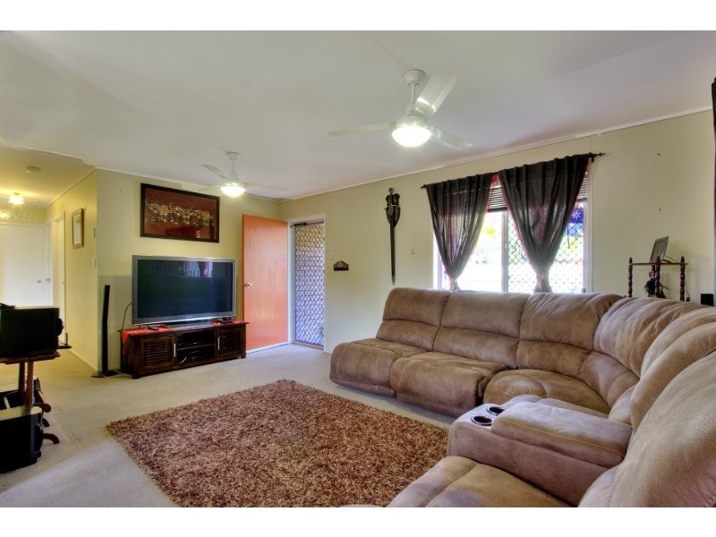 27 Thornside Street, Eagleby QLD 4207