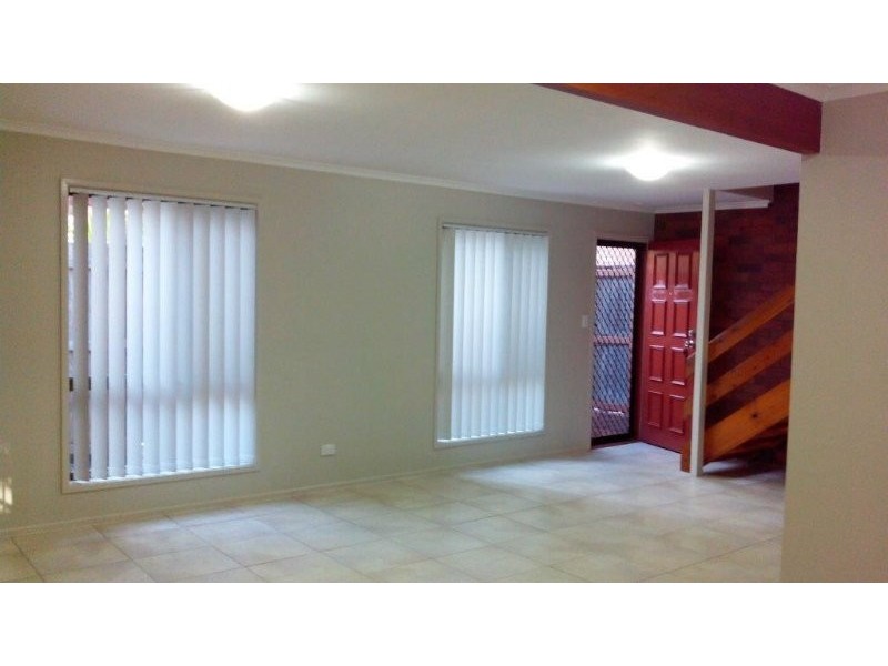 3/111 Barbaralla Drive, Springwood QLD 4127