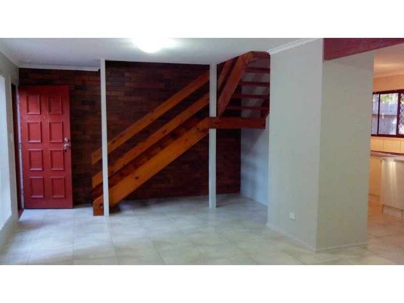 3/111 Barbaralla Drive, Springwood QLD 4127