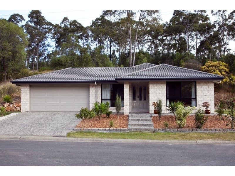 5 Range Drive, Tanah Merah QLD 4128
