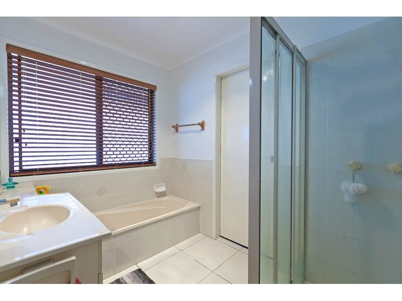 4 Elanal Court, Cornubia QLD 4130