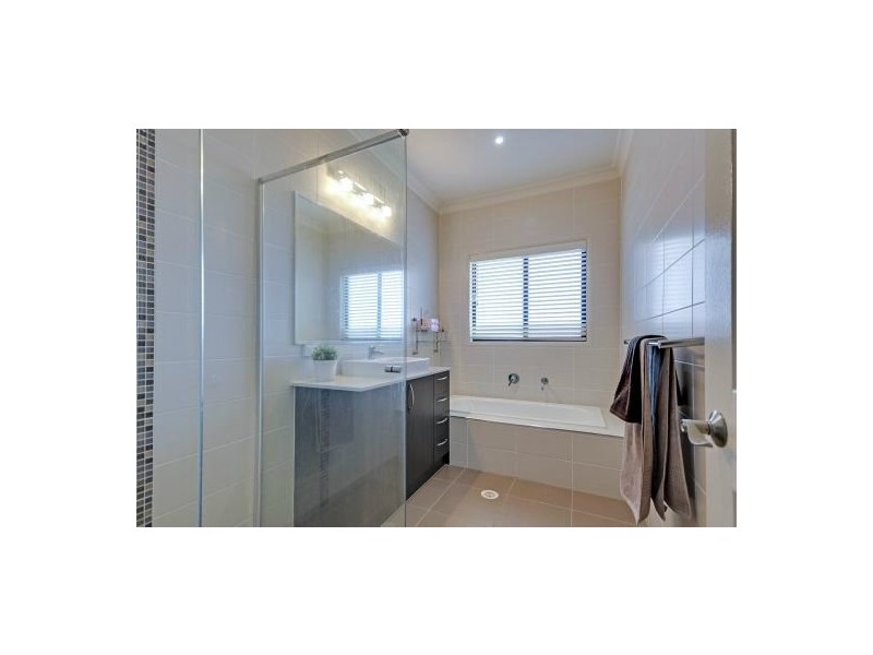 41 Lynette Way, Daisy Hill QLD 4127