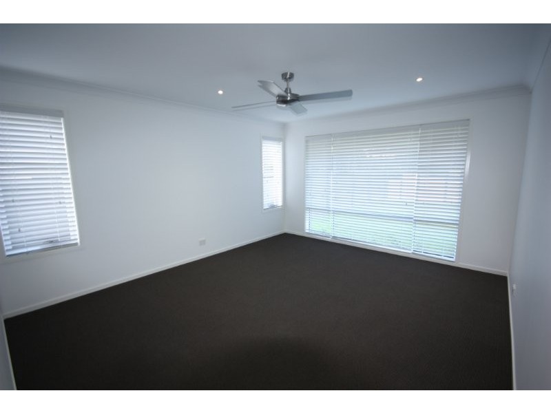 70 Trudy Crescent, Cornubia QLD 4130