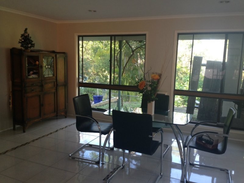 10 Jillian Court, Springwood QLD 4127
