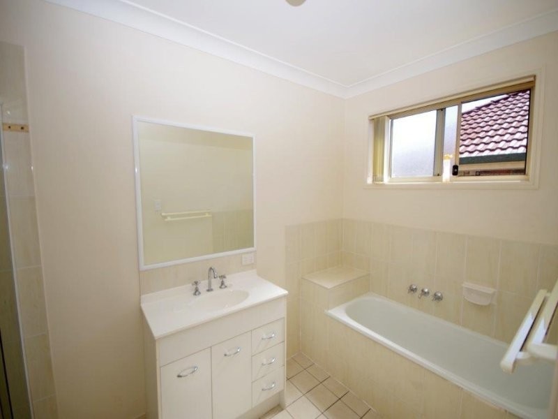 4 Mulholland Place, Goodna QLD 4300