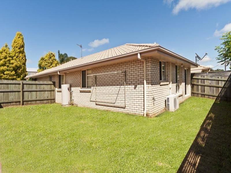 2/42 Gordon Avenue, Newtown QLD 4350