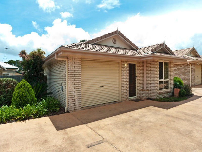 2/42 Gordon Avenue, Newtown QLD 4350