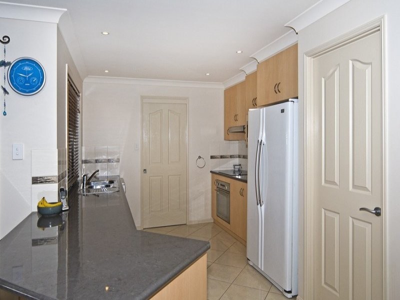 13 Saba Court, Middle Ridge QLD 4350