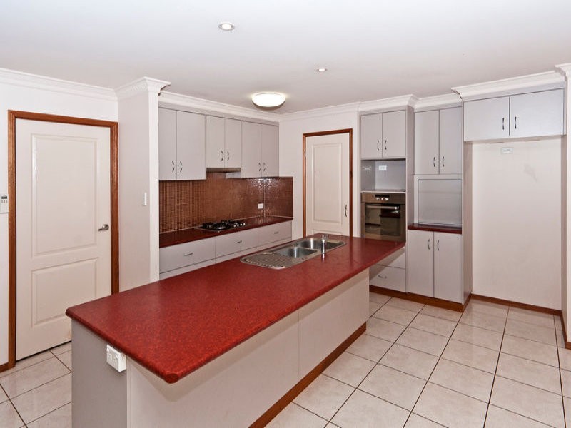 4 Kiva Street, Middle Ridge QLD 4350