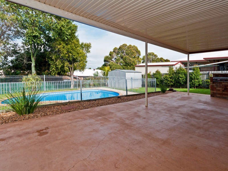 8 Beechcraft Court, Wilsonton QLD 4350