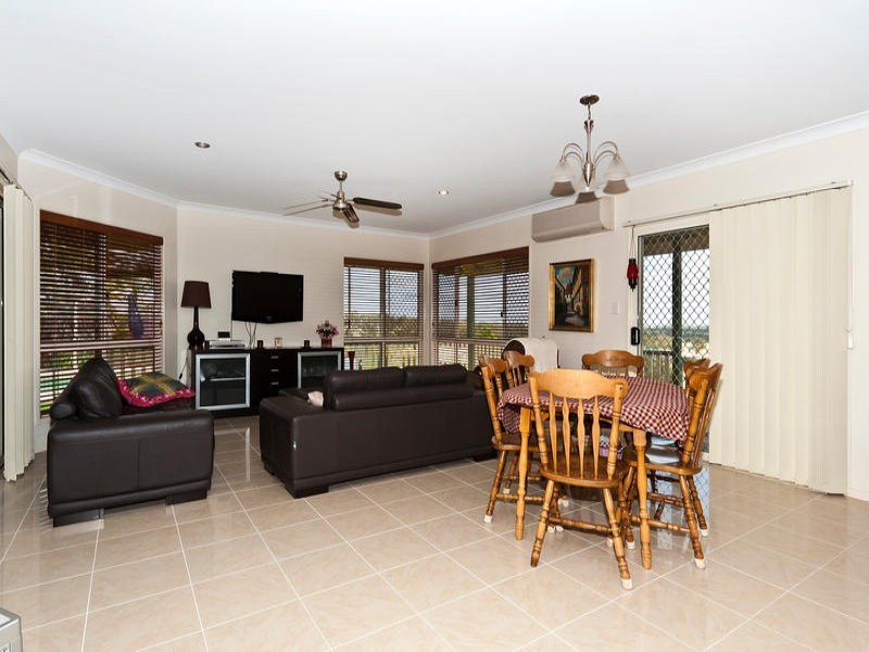 3 Barton Court, Highfields QLD 4352