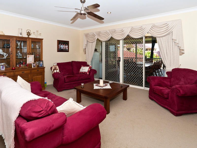 3 Barton Court, Highfields QLD 4352