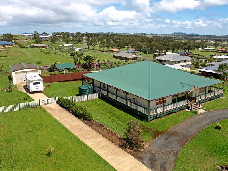 3 Barton Court, Highfields QLD 4352