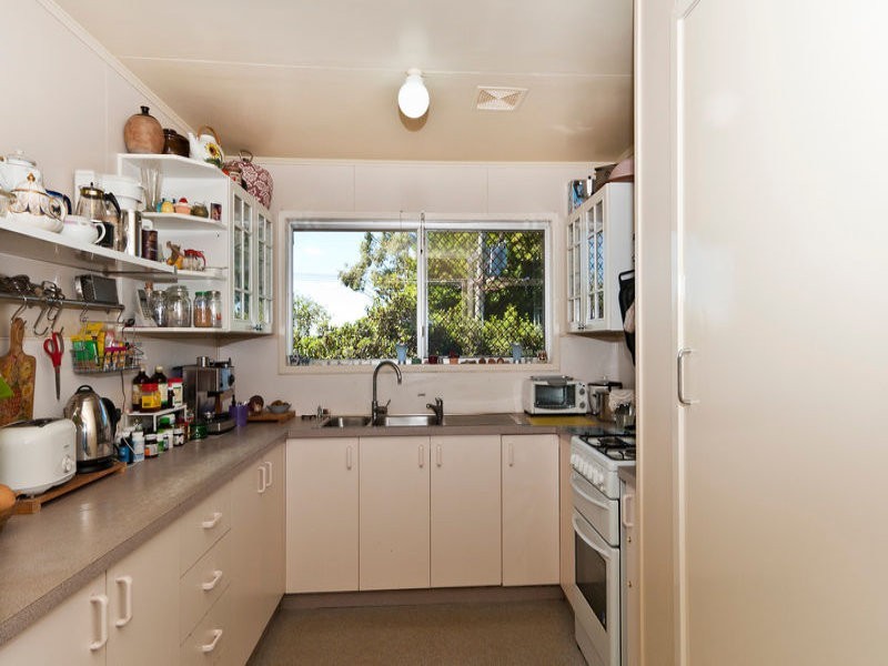 2 Shaw Court, Harristown QLD 4350