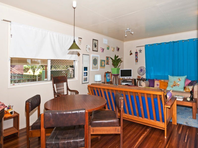 2 Shaw Court, Harristown QLD 4350