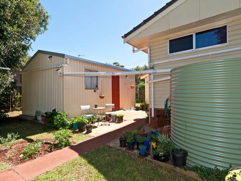 2 Shaw Court, Harristown QLD 4350