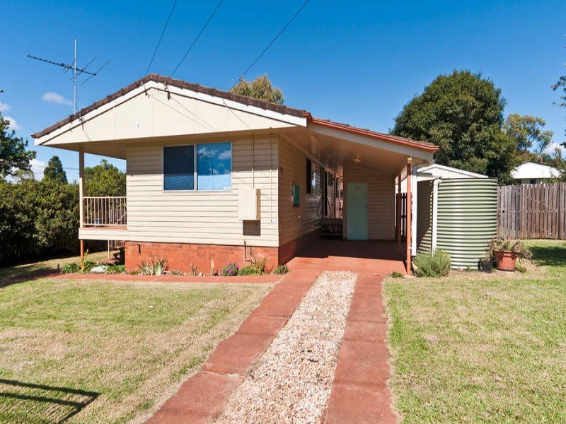 2 Shaw Court, Harristown QLD 4350
