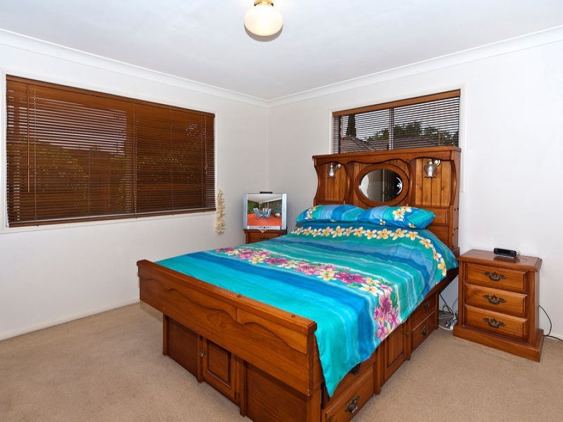 11 Olympus Court, Middle Ridge QLD 4350