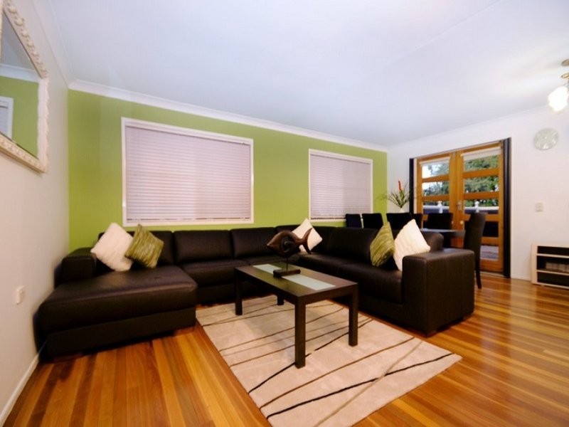 12 Bingara Street, Mount Lofty QLD 4350
