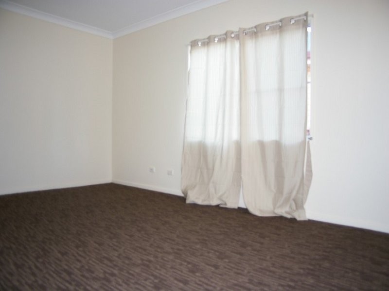72 Dunne Street, Harristown QLD 4350