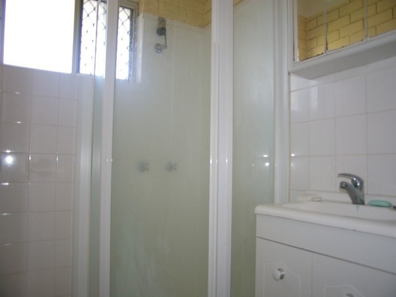 2/31 Hampton Street, Newtown QLD 4350