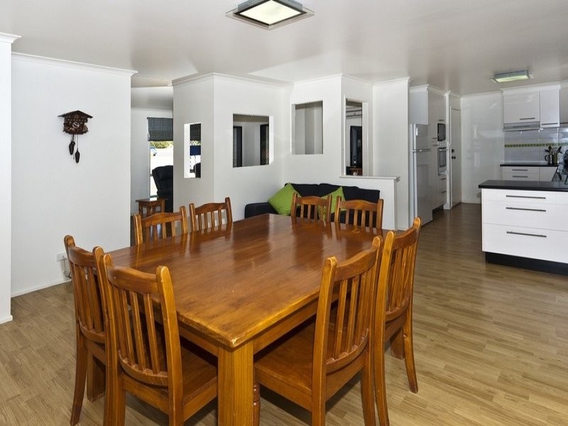 15 Poinsettia Court, Middle Ridge QLD 4350