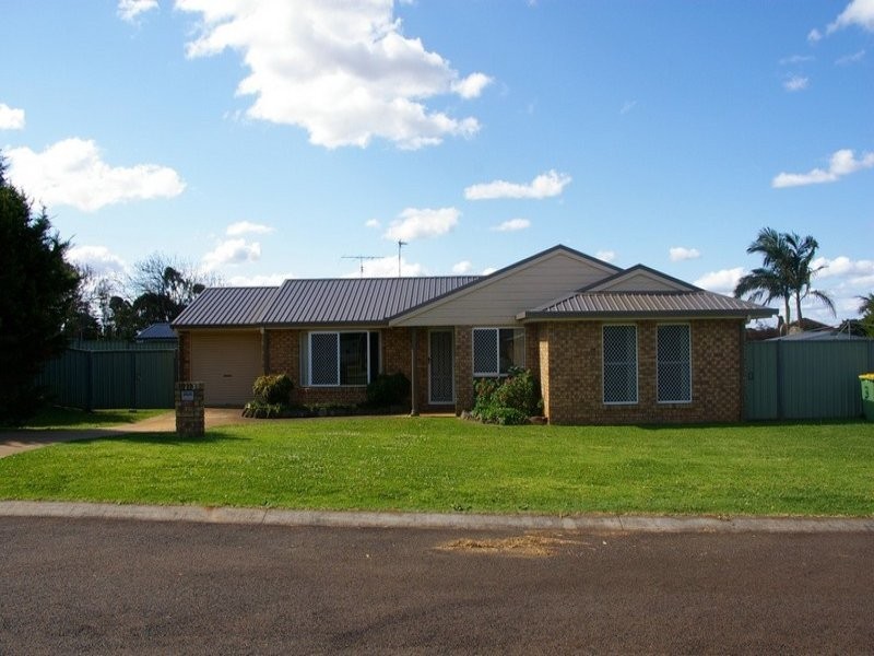 3 Sullivan Street, Kearneys Spring QLD 4350