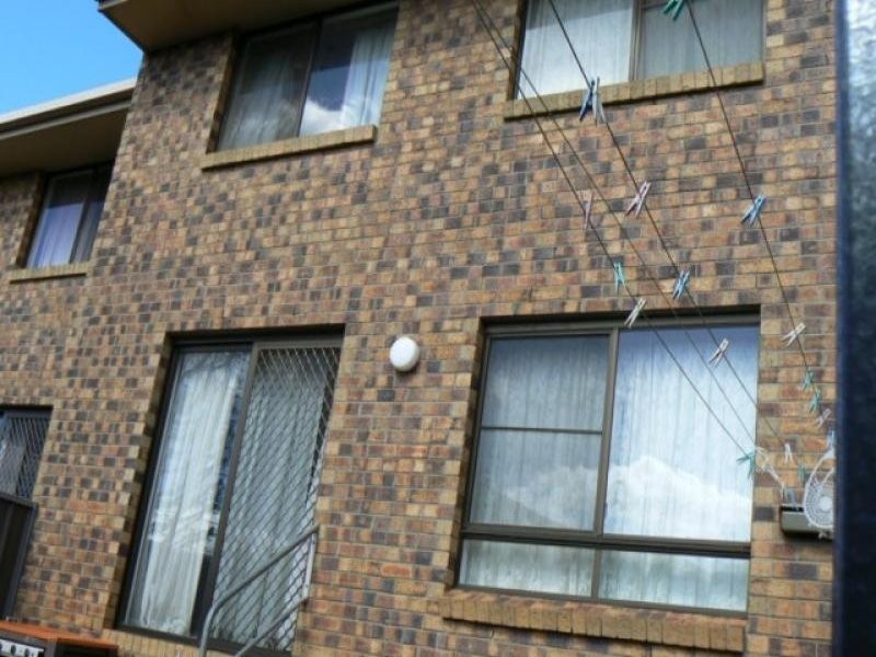 6/280 James Street, Harristown QLD 4350