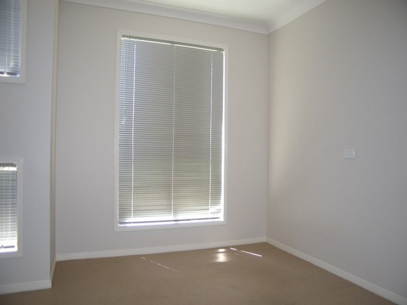 627 Hume Street, Kearneys Spring QLD 4350