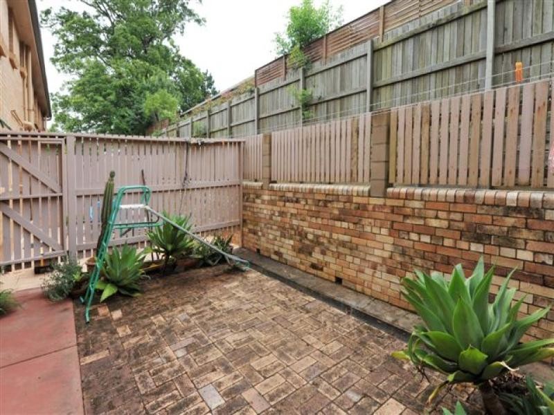 5/18 Glendower Street, Mount Lofty QLD 4350