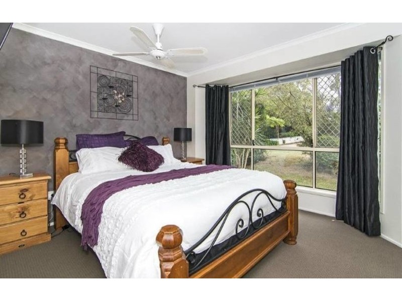 8 Satinwood Court, Glenvale QLD 4350