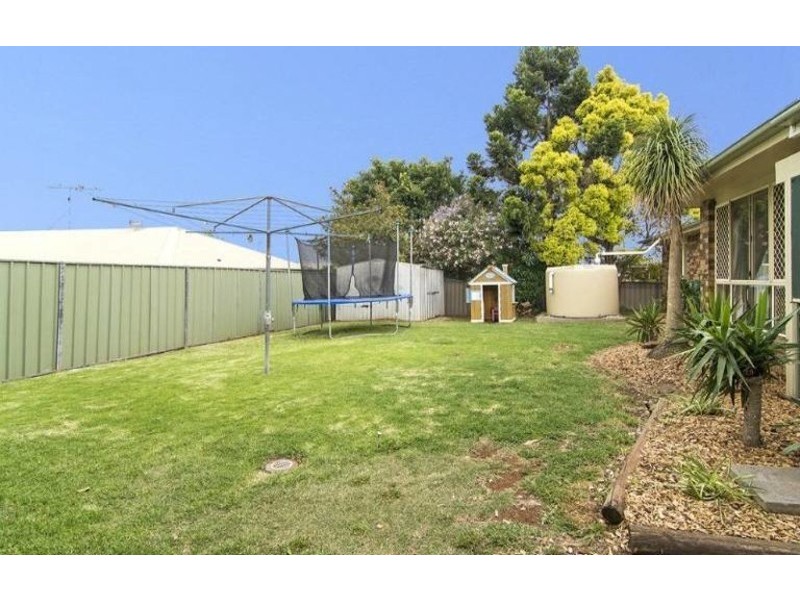 8 Satinwood Court, Glenvale QLD 4350