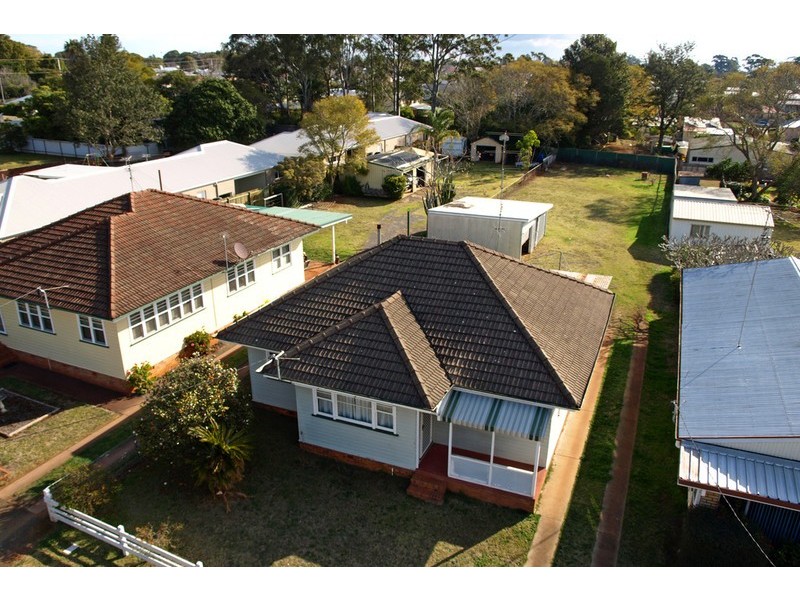 5a Berry Street, Wilsonton QLD 4350