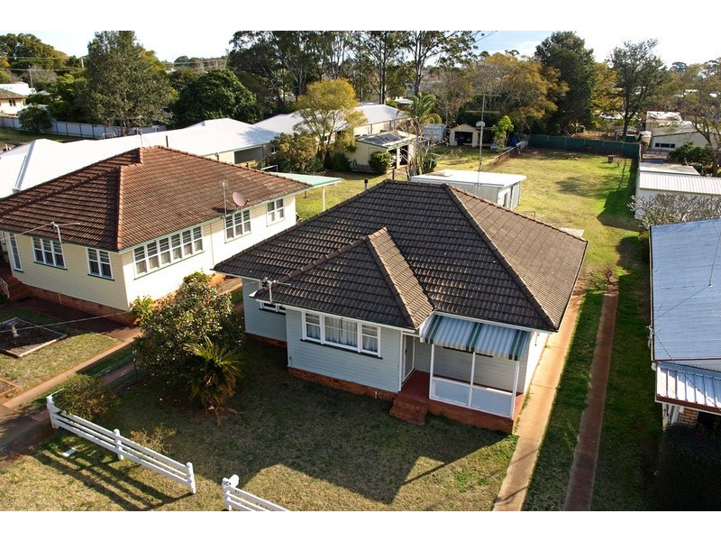 5a Berry Street, Wilsonton QLD 4350