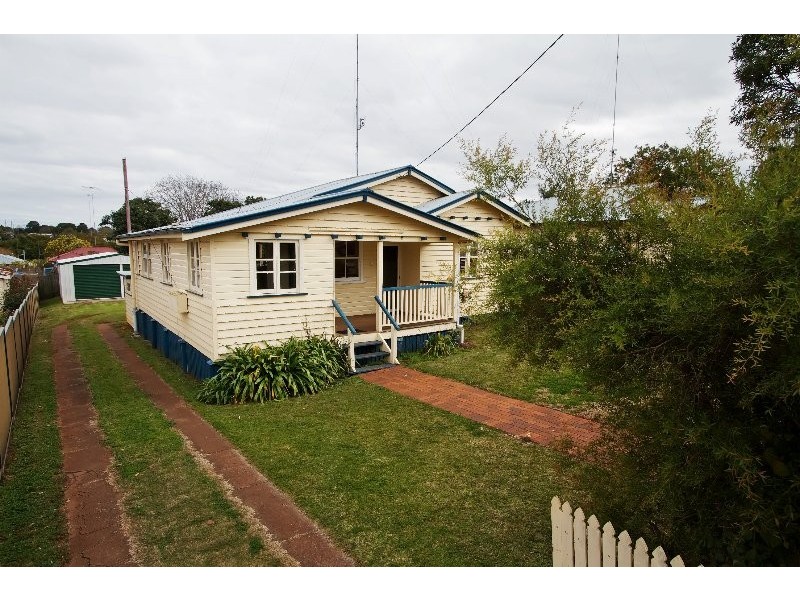 41 Suffolk Street, Rangeville QLD 4350