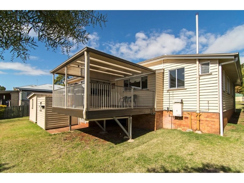 5 Roseberry Street, North Toowoomba QLD 4350