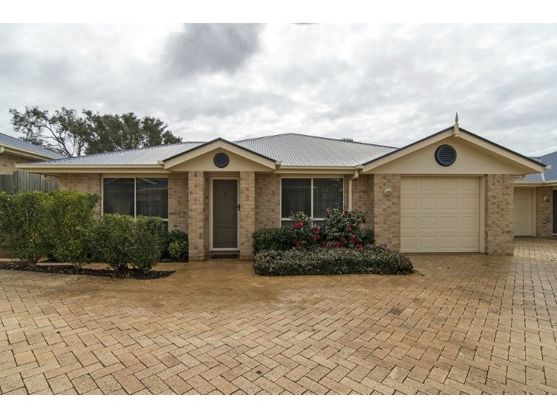 7/68 Holberton Street, Rockville QLD 4350