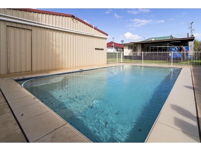 5 Finnie Street, Newtown QLD 4350