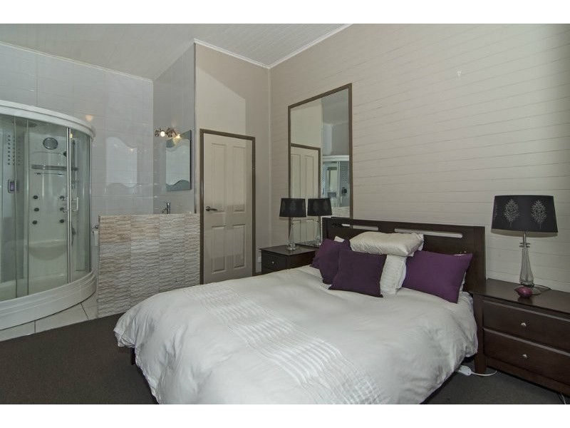 8 Christmas Street, North Toowoomba QLD 4350
