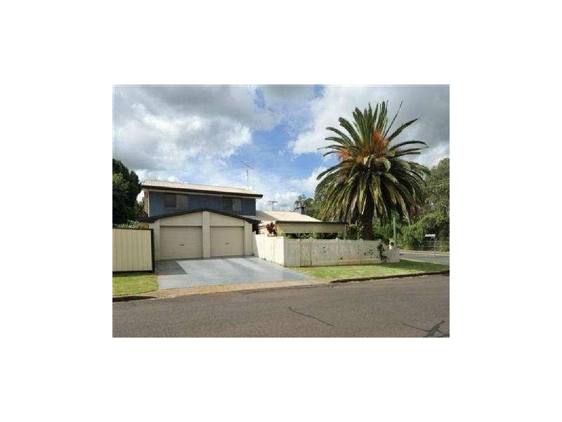 275 Mackenzie Street, Centenary Heights QLD 4350