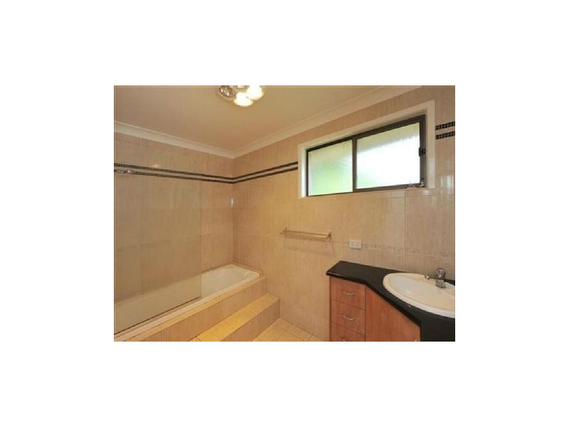 275 Mackenzie Street, Centenary Heights QLD 4350