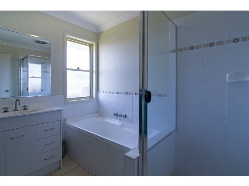 9 Harrison Court, Darling Heights QLD 4350