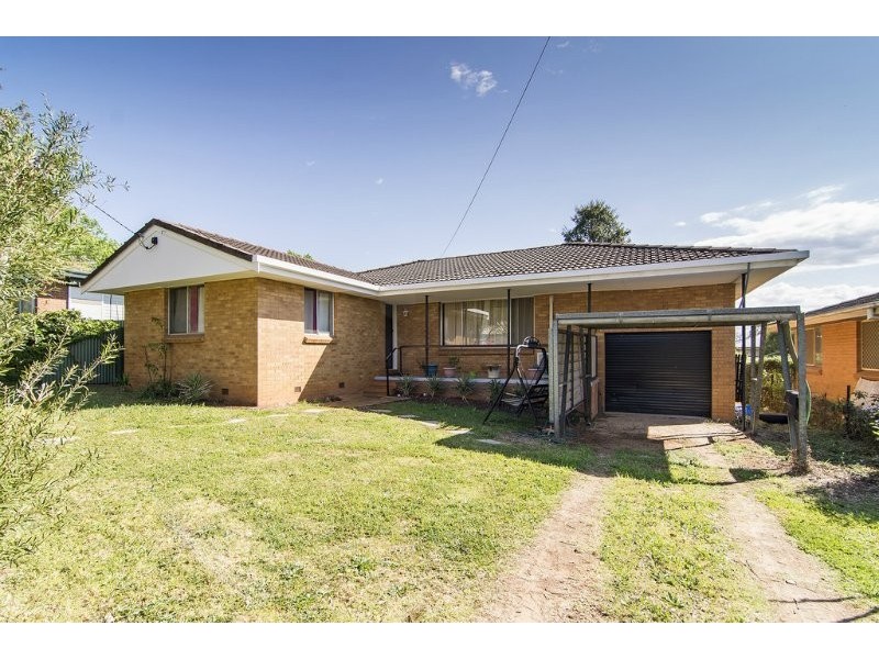 17 Dalgleish Street, South Toowoomba QLD 4350