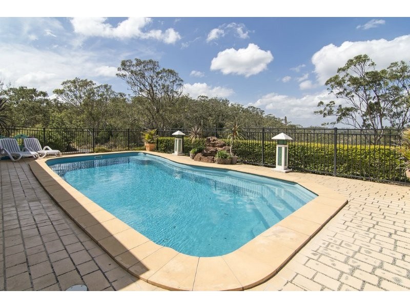 21 Rangeview Drive, Top Camp QLD 4350