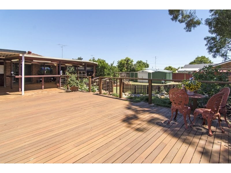 1 Bader Court, Wilsonton QLD 4350