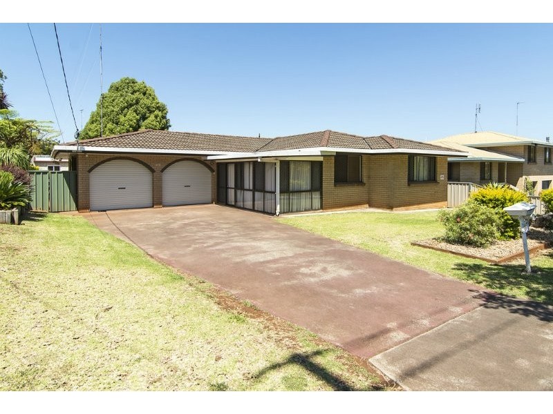 48 Cleary Street, Centenary Heights QLD 4350