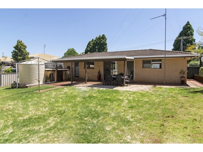 48 Cleary Street, Centenary Heights QLD 4350