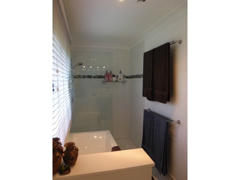 194 Campbell Street, Newtown QLD 4350